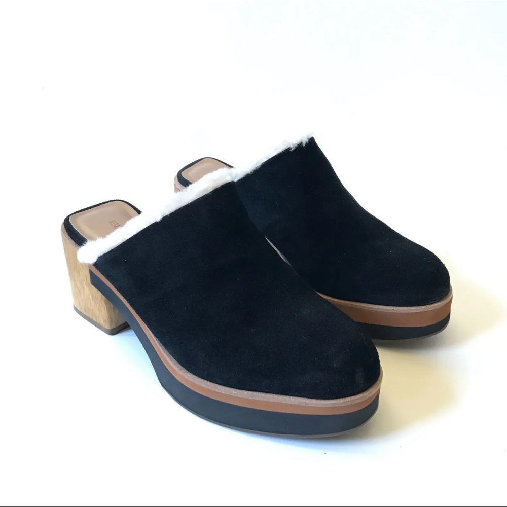 NWOT tags Bernardo clogs